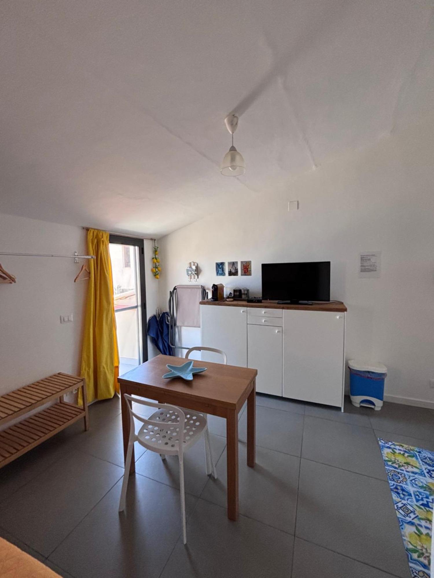 Chez Julie Apartment Чефалу Екстериор снимка